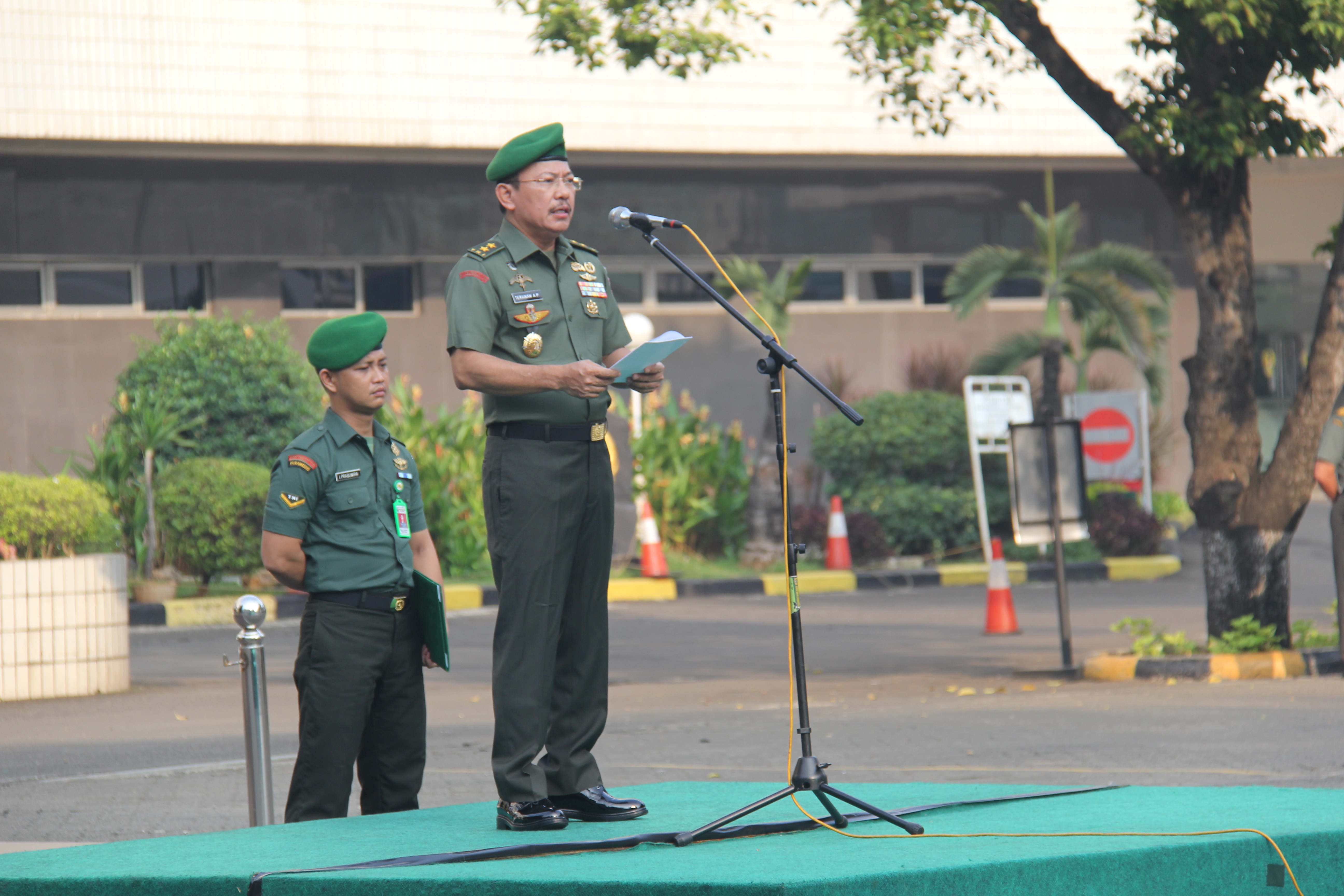 UPACARA BENDERA TUJUH BELAS