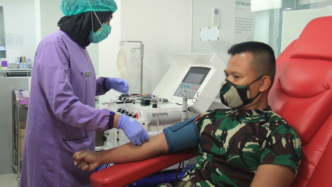 UTD RSPAD Gatot Soebroto Terima Donor Plasma Konvalesen Dari SecapaAD