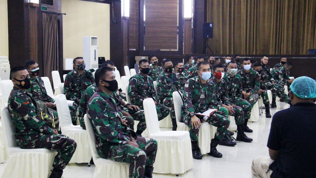 Pelatihan Pemasangan Tenda Rumah Sakit Lapangan RSPAD Gatot Soebroto