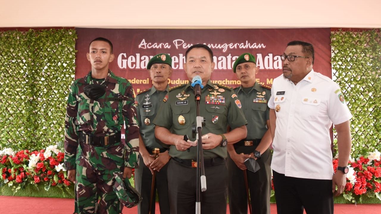 Kasad Wujudkan Mimpi Henz Songjanan Jadi Prajurit TNI AD