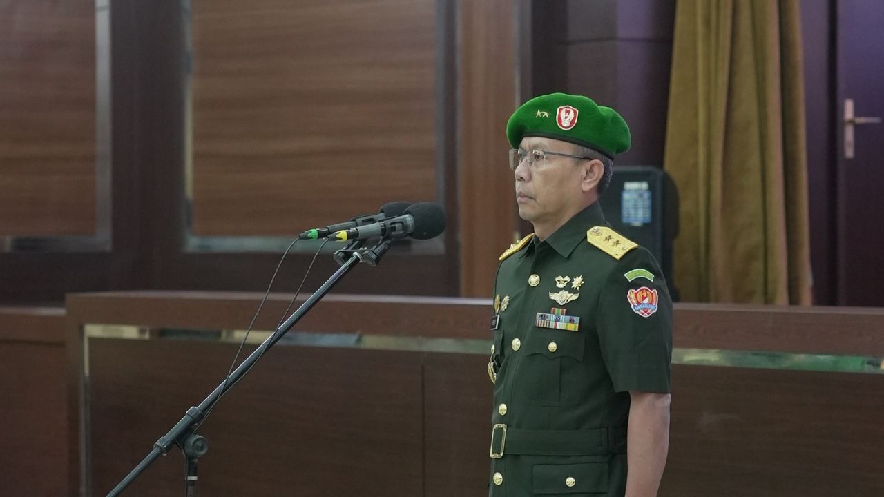 LAPORAN KORPS PELEPASAN DAN PENERIMAAN SERTA SERTIJAB PATI DAN PAMEN GOLONGAN IV/KOLONEL